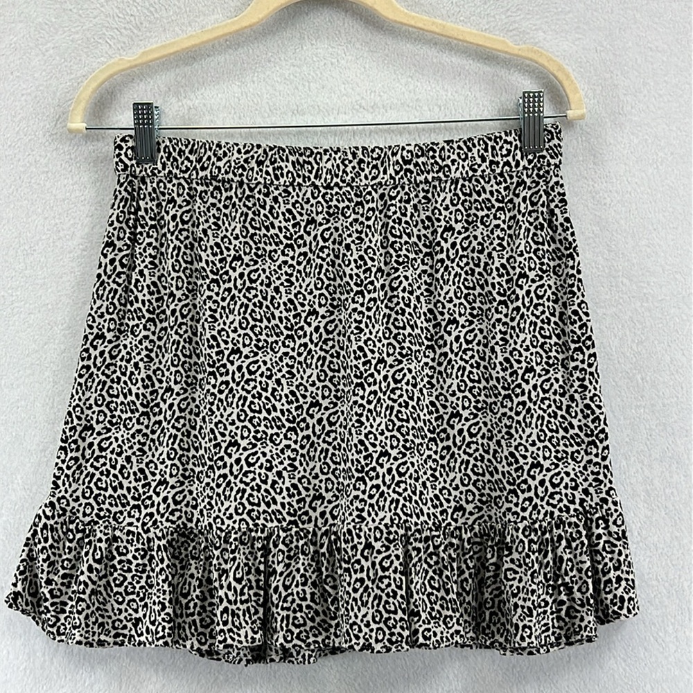 American Eagle Outfitters Black and White Leopard Print Mini Skirt